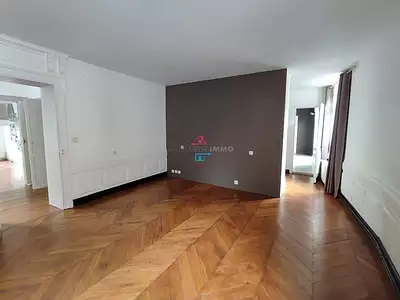 Maison, 220 m²