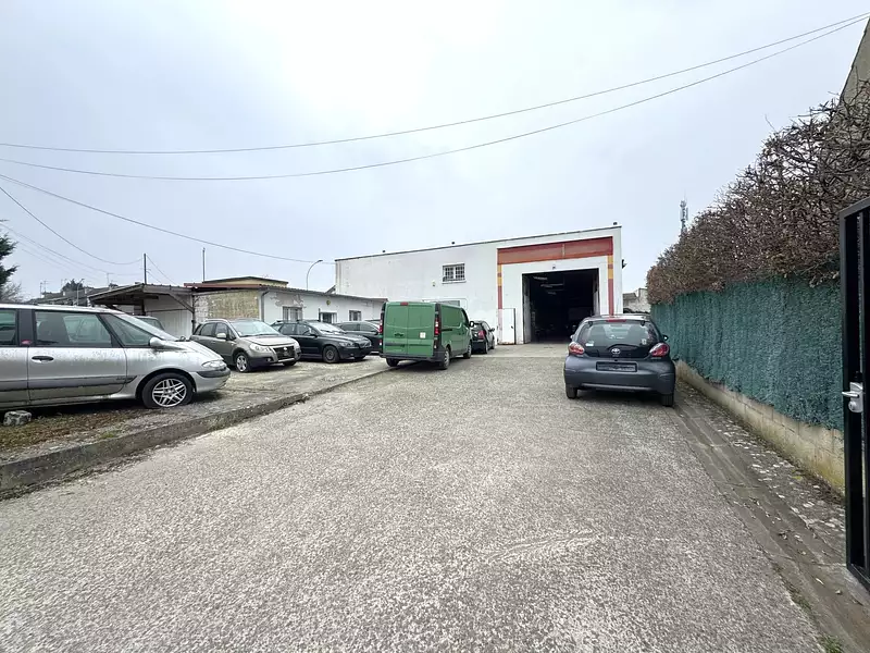 Divers, 708 m²
