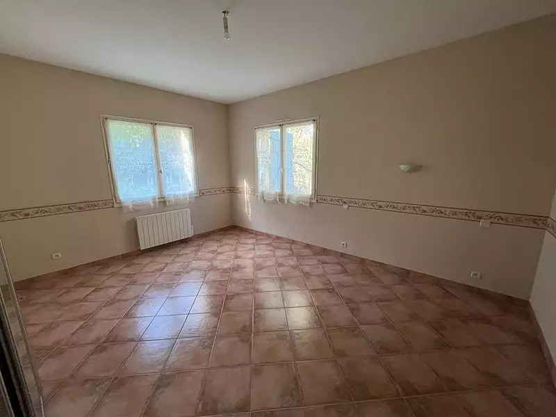 Maison, 248 m²