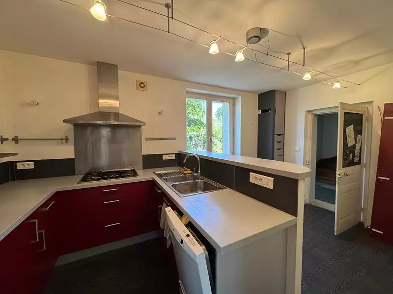 Maison, 245 m²