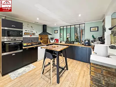 Maison, 220 m²