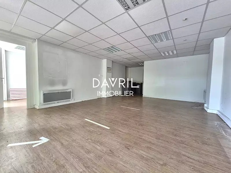 Divers, 121,28 m²