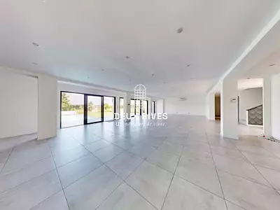 Maison, 350 m²