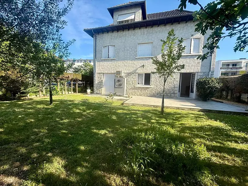 Maison, 170 m²