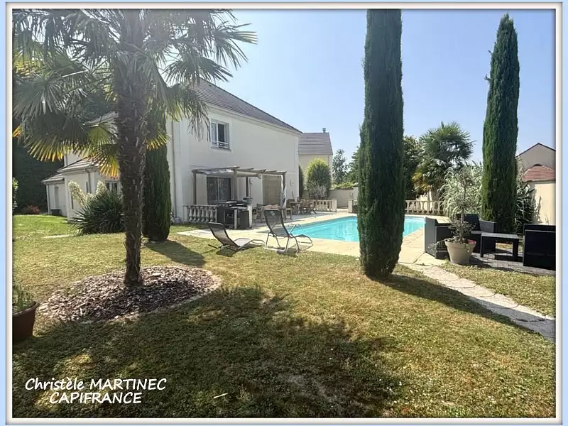 Maison, 226 m²