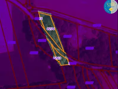 Terrain, 1 716 m²