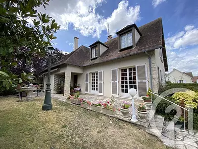 Maison, 215 m²