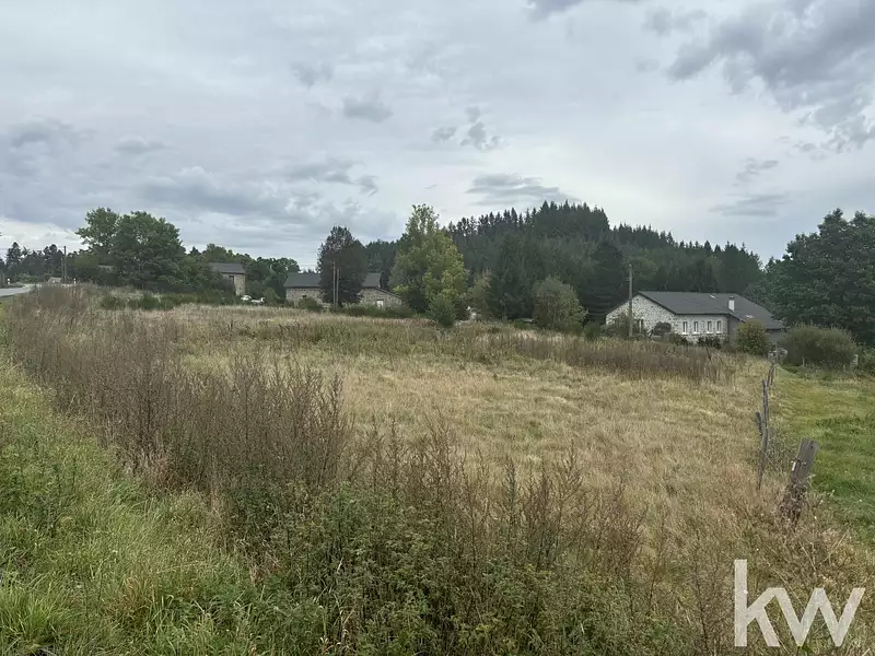 Terrain, 3 500 m²