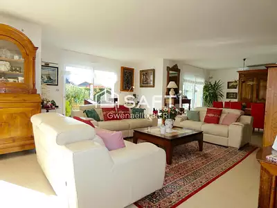 Maison, 250 m²