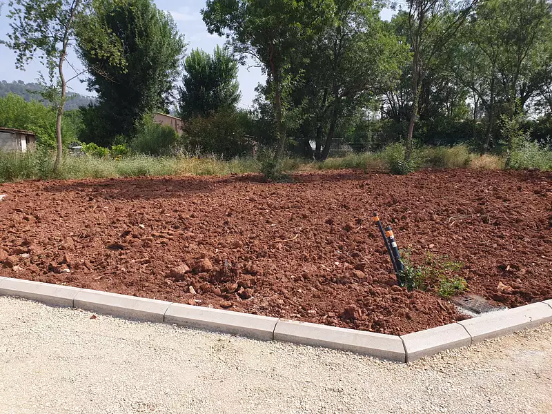 Terrain, 278 m²
