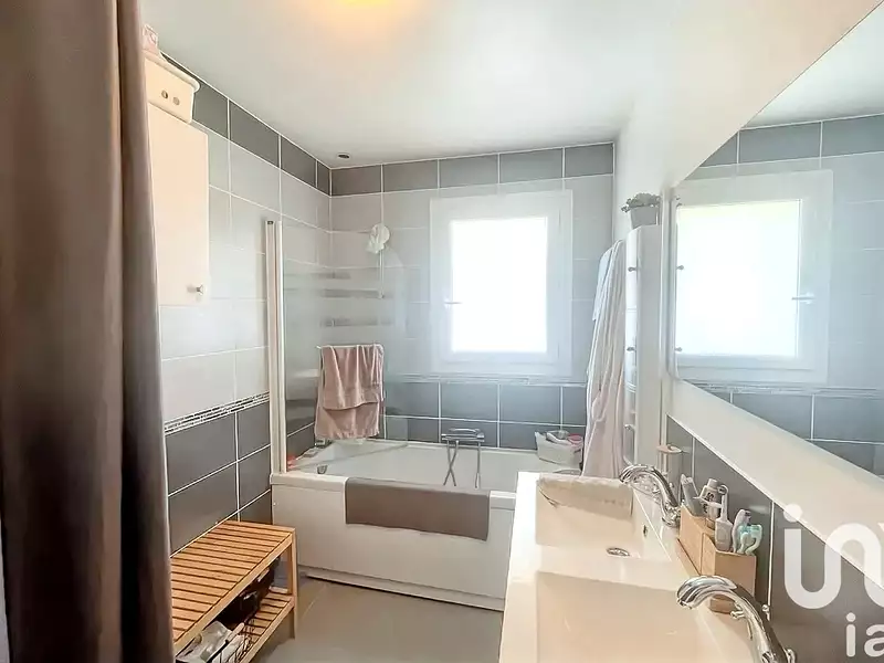 Maison, 115 m²