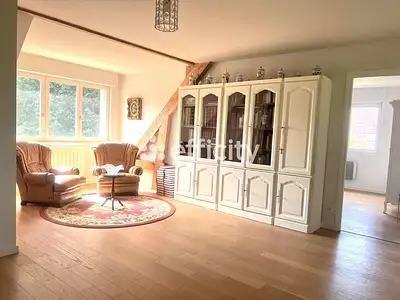 Maison, 240 m²