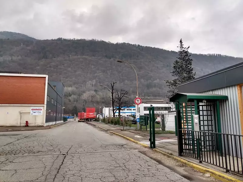 Terrain, 8 000 m²