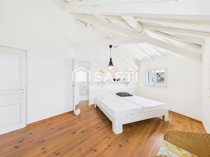 Maison, 300 m²