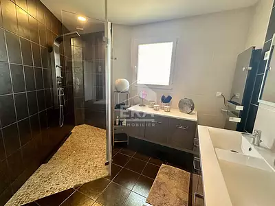 Maison, 123,22 m²