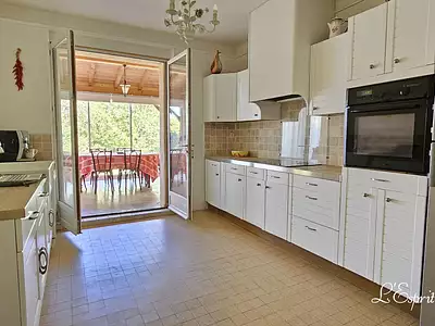 Maison, 280 m²