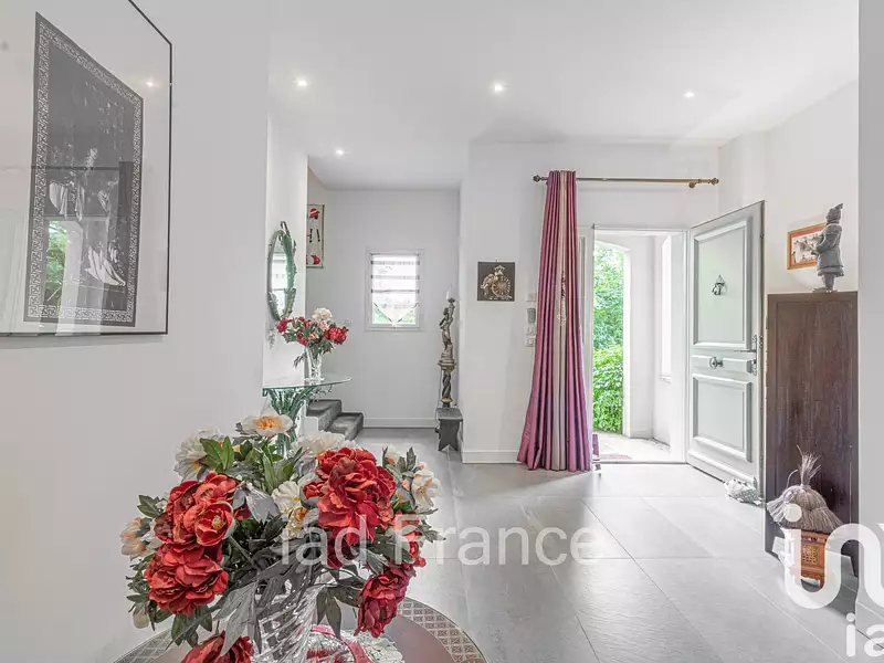 Maison, 270 m²