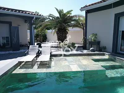 Maison, 200 m²