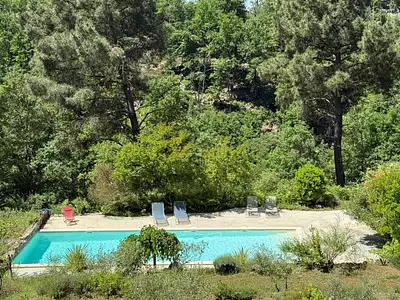 Maison, 245 m²