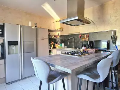 Maison, 99 m²