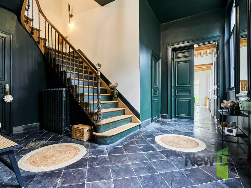 Maison, 560 m²