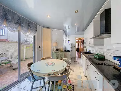 Maison, 192 m²