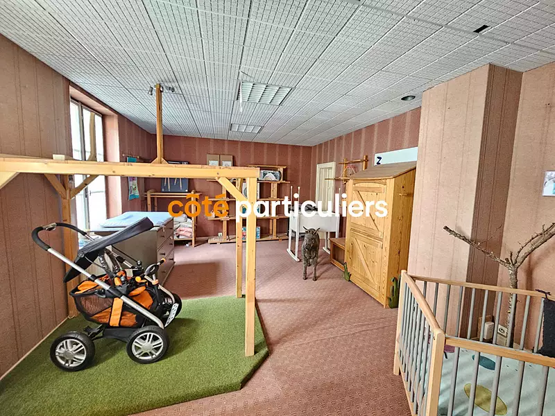 Immeuble, 179 m²