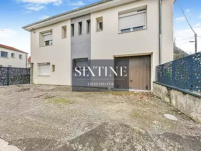 Immeuble, 151 m²