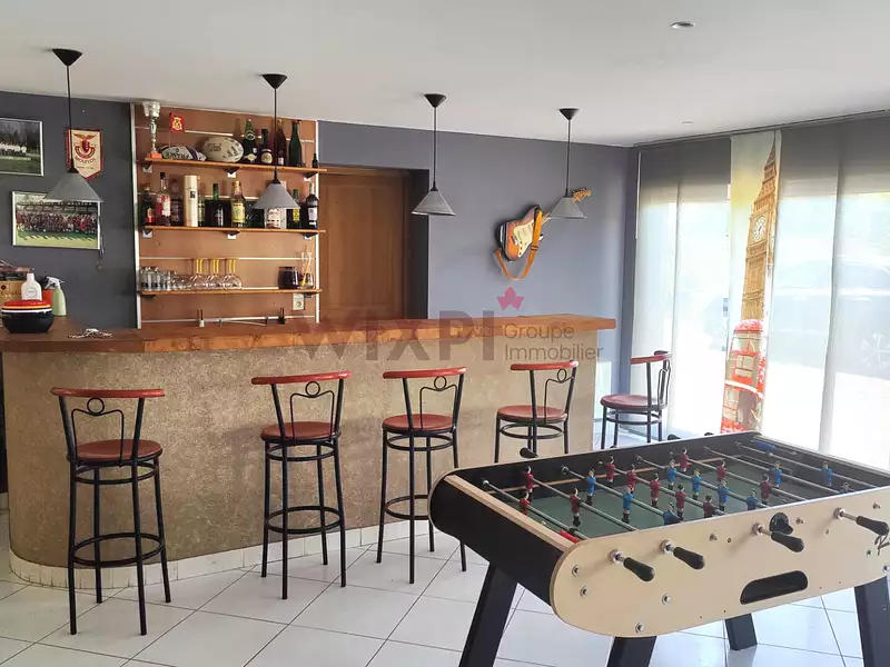 Maison, 243,78 m²