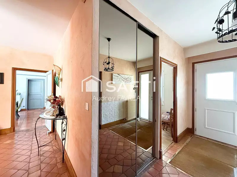 Maison, 177 m²