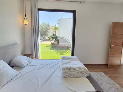 Maison, 185 m²