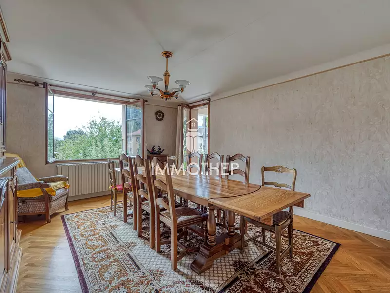 Maison, 217 m²