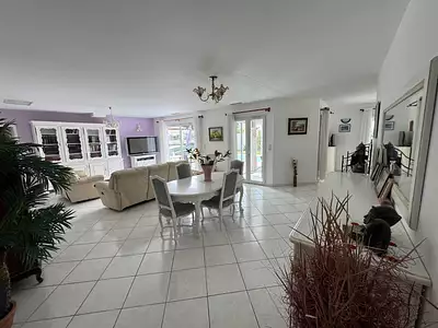 Maison, 168 m²
