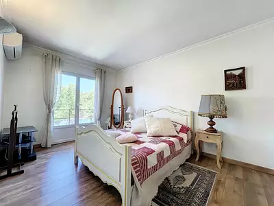 Maison, 245 m²