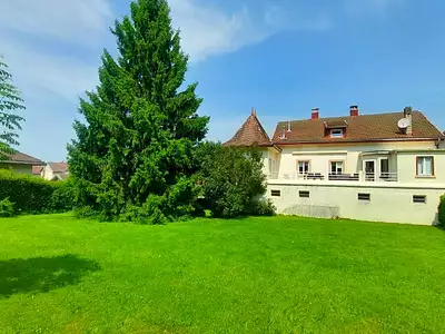 Maison, 225 m²