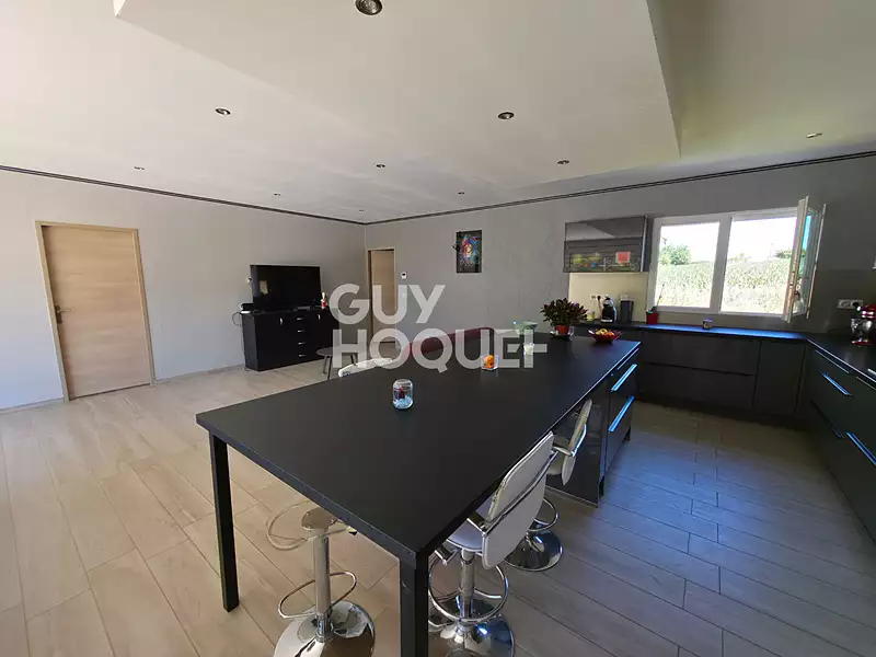 Maison, 160 m²