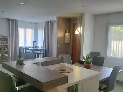 Maison, 180 m²