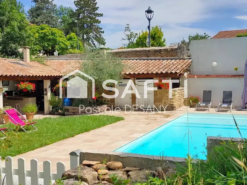 Maison, 206 m²