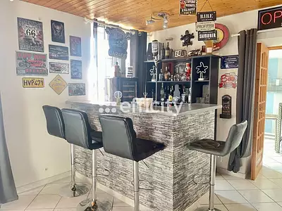 Maison, 245 m²