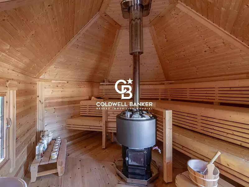 Maison, 280 m²