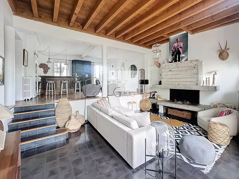 Maison, 185 m²