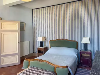 Maison, 594 m²