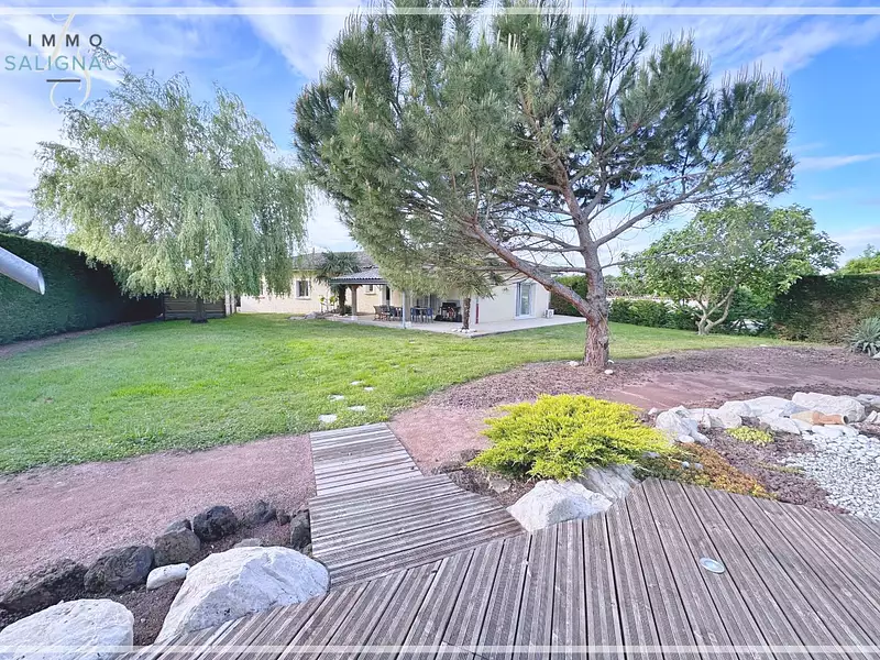 Maison, 181 m²
