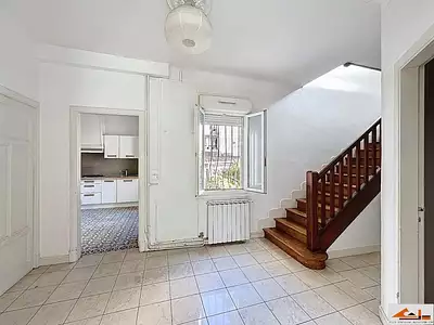 Immeuble, 150 m²