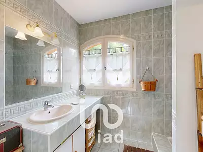 Maison, 163 m²