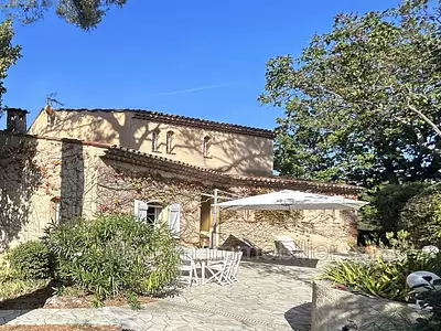 Maison, 168 m²
