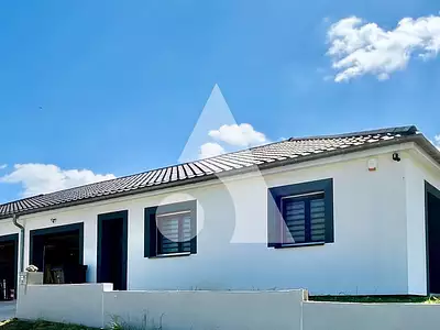 Maison, 220 m²