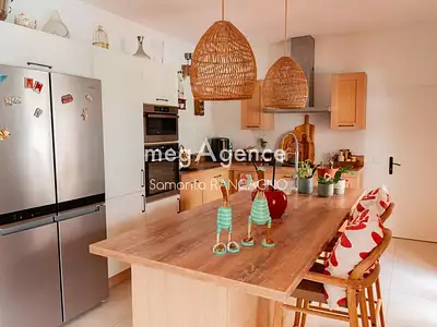 Maison, 198 m²