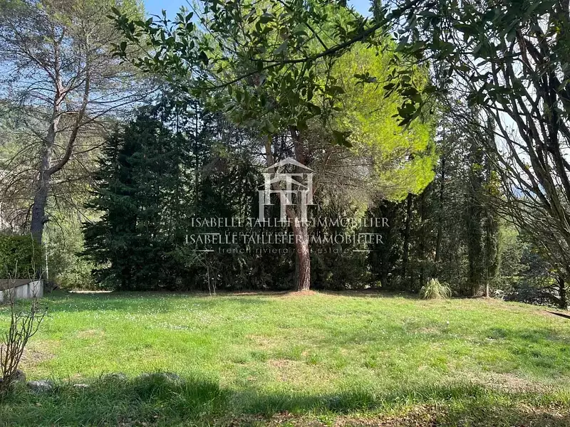 Maison, 196 m²