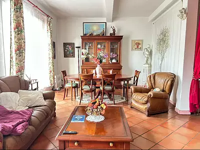 Maison, 280 m²